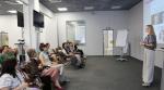 Произвести бизнес-впечатление: для участниц петербургской «Женской среды» провели мастер-класс по деловому макияжу